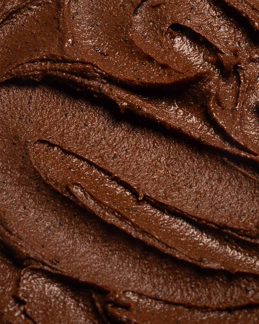 Crunchy Hazelnut & Sea Salt Chocolate Spread - 67% Dark - Image 5